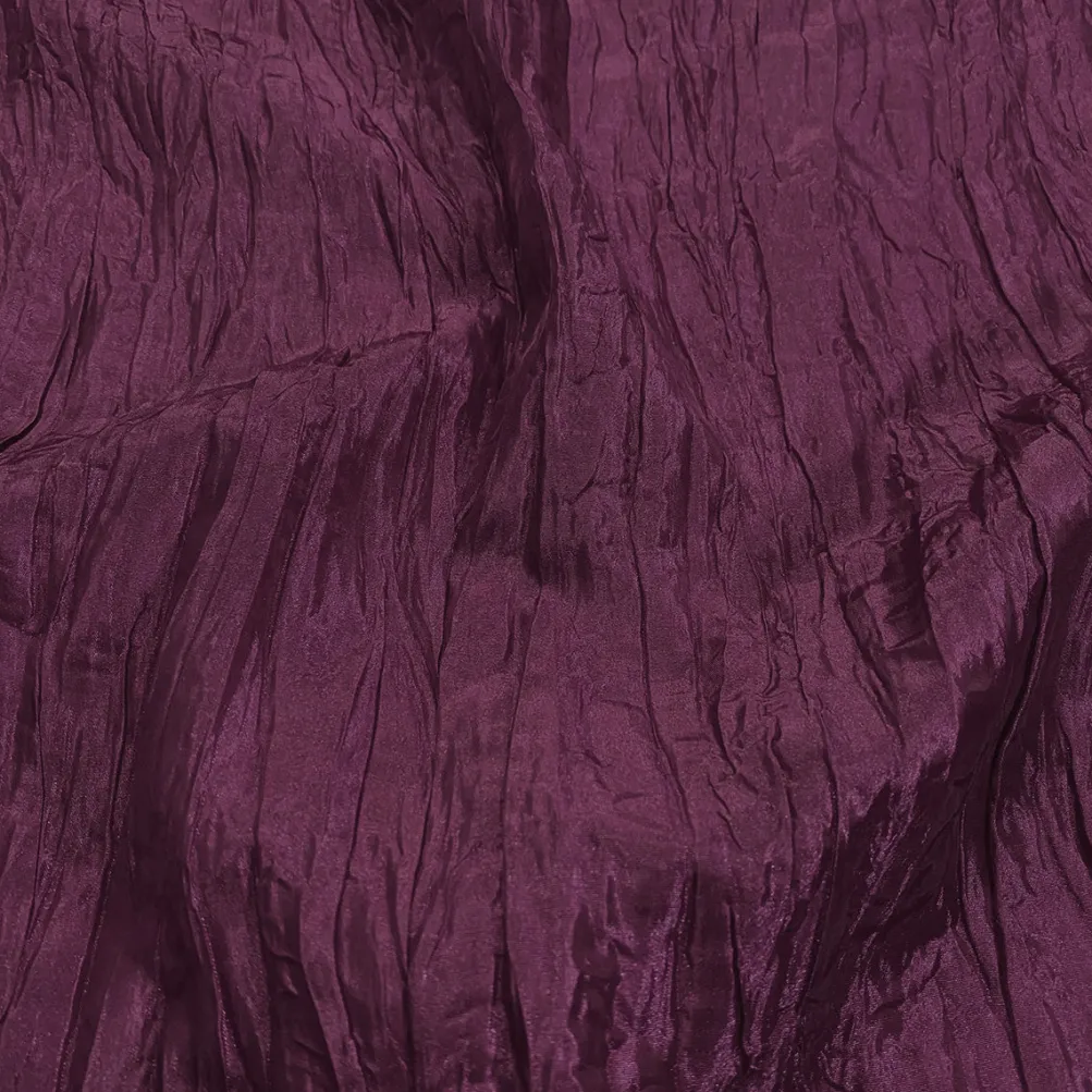 Accordion Taffeta Table Napkin in Plum