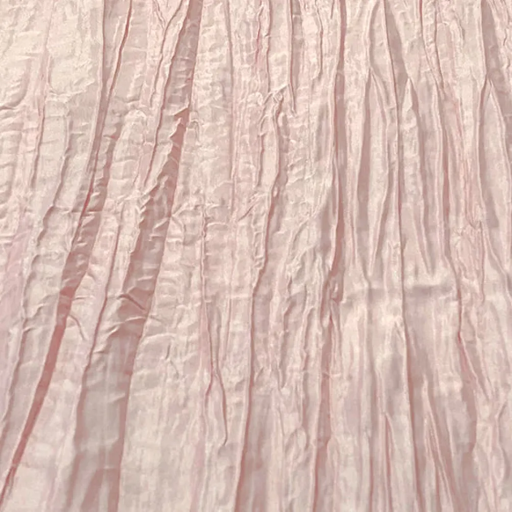 Accordion Taffeta Table Runner in Rose Powder