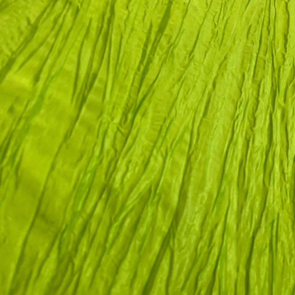 Accordion Taffeta Table Runner in Lime