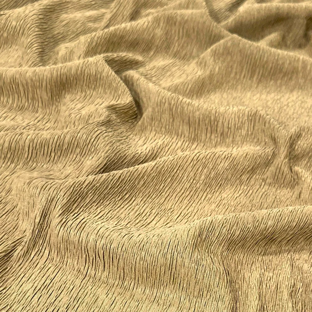 Bella Crepe Table Runner in Lt Gold