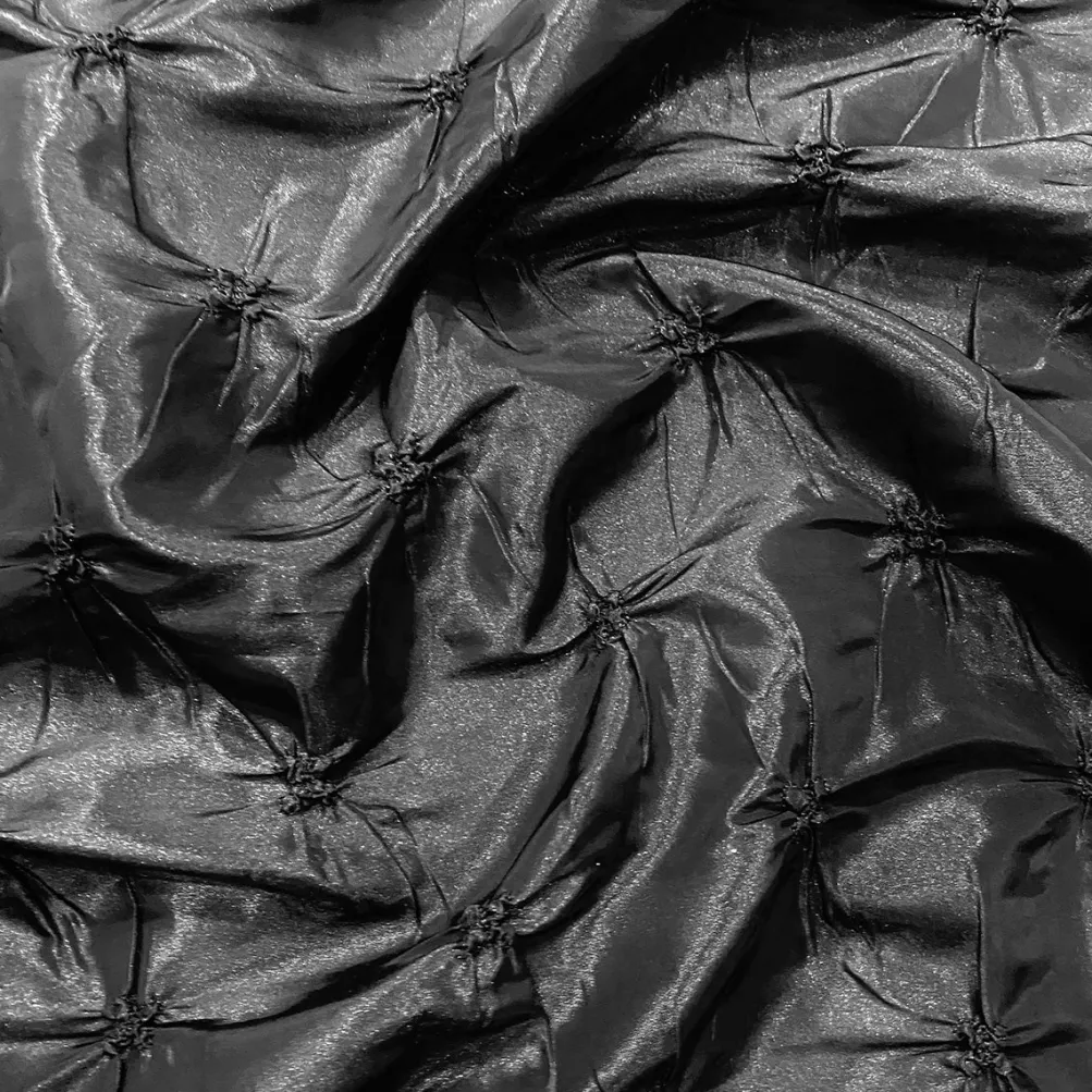 Belly Button (Pinwheel) Table Linen in Black