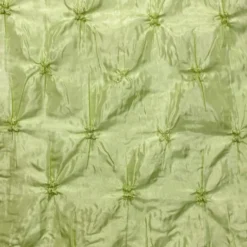 Belly Button (Pinwheel) Table Linen in Lt Sage