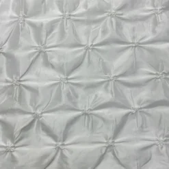 Belly Button (Pinwheel) Table Runner in White