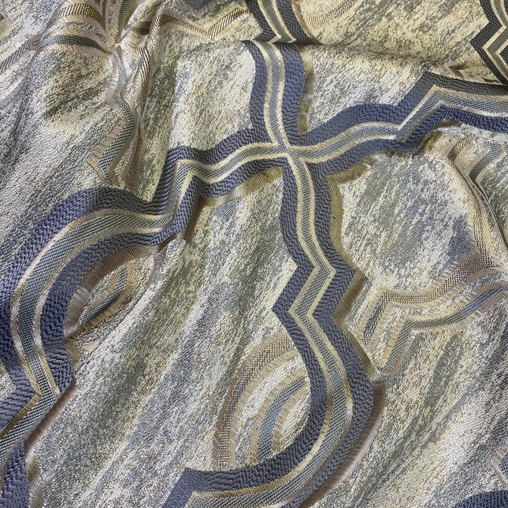 Bentley Jacquard Table Linen in Silver