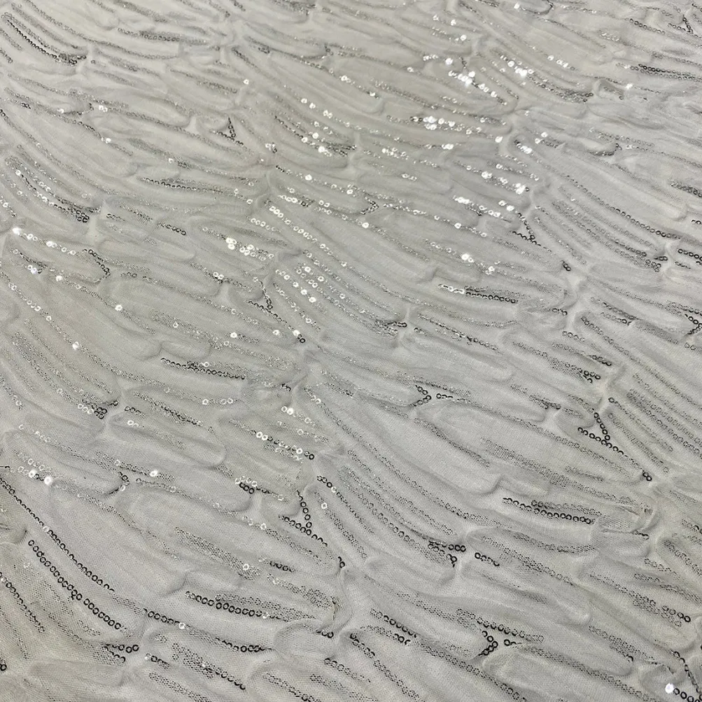 Brilliant Sheer Sequins Table Runner in White
