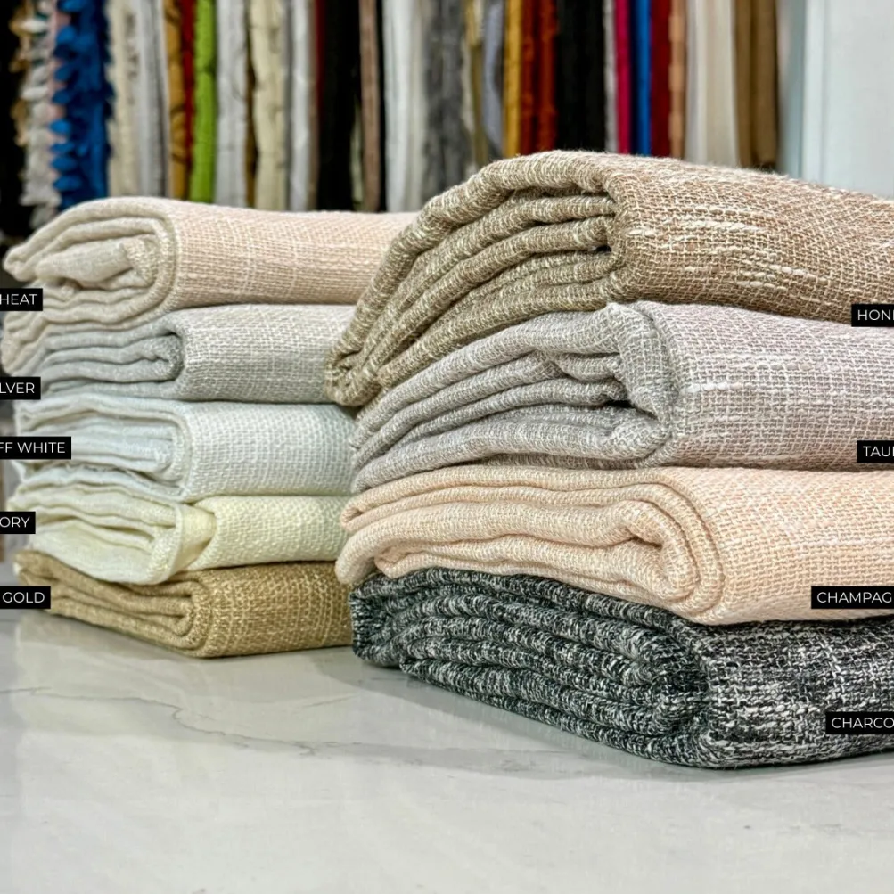 Capri Slub Linen Table Runner in Silver