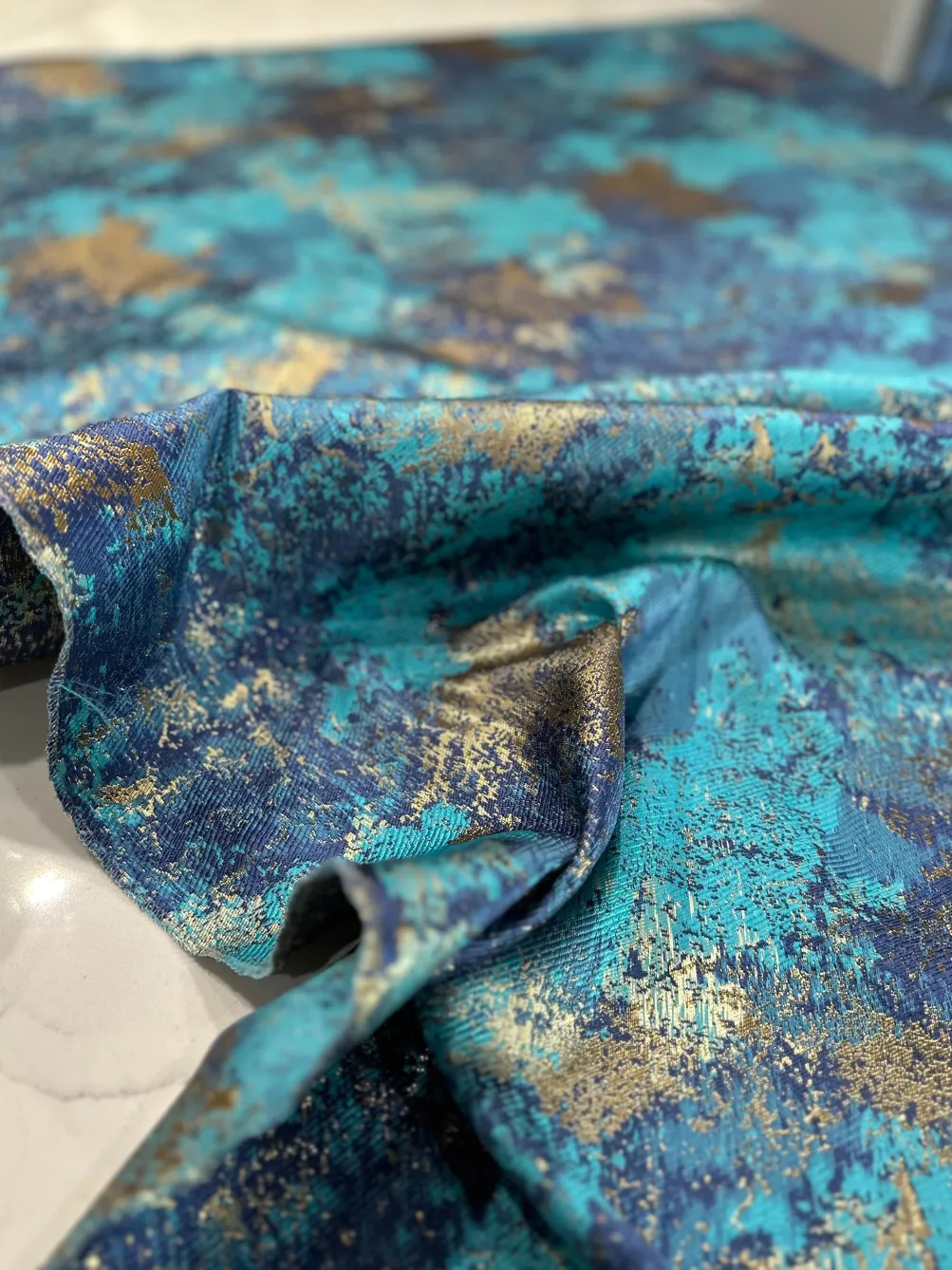 Cascade Jacquard Table Linen in Turquoise