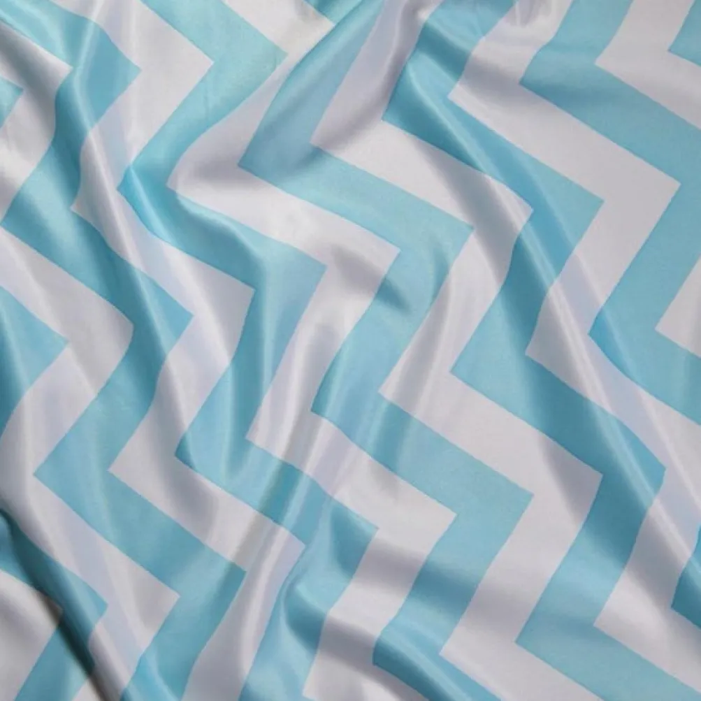 Chevron Print (Lamour) Table Linen in Turquoise and White