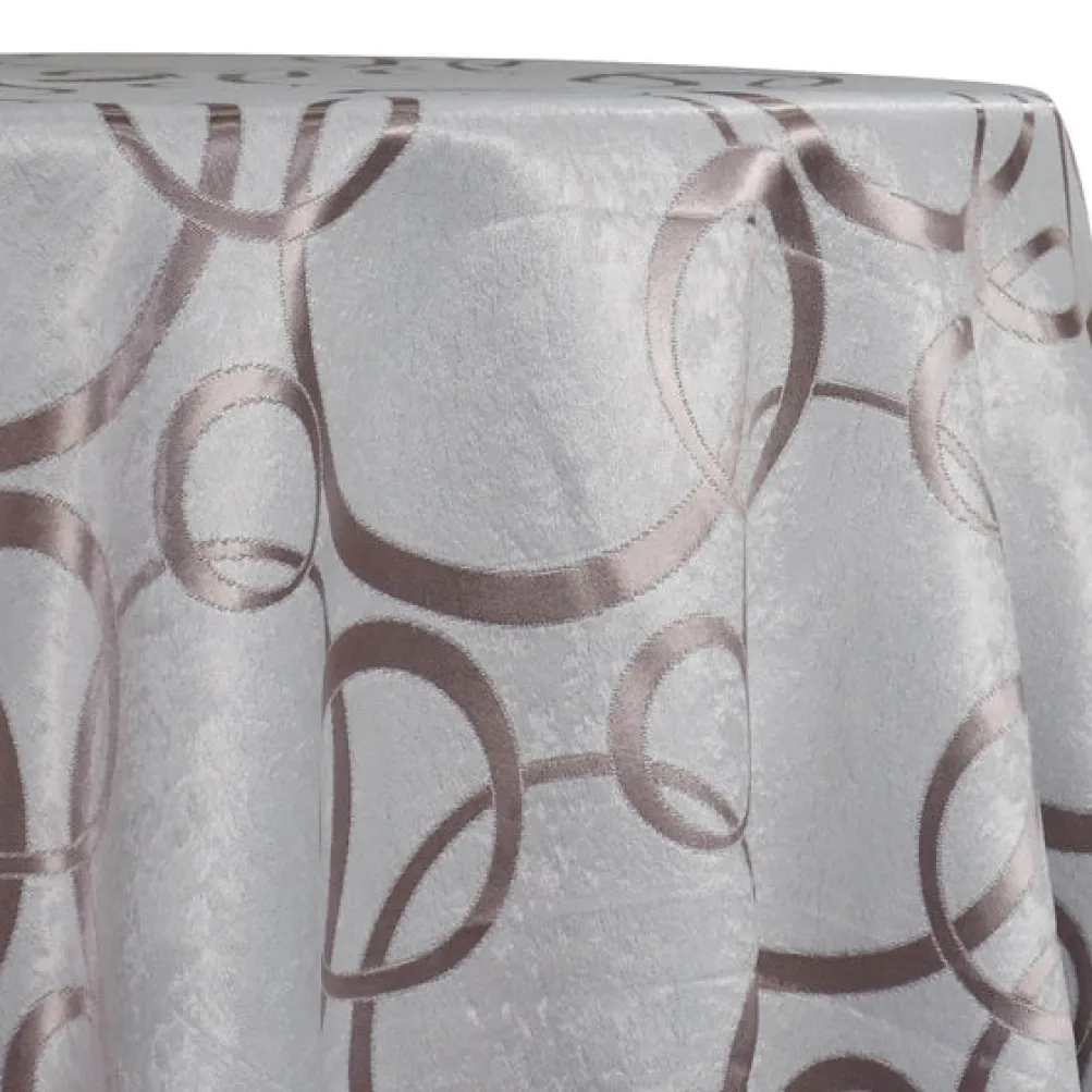 Cirque Jacquard (Reversible) Table Linen in Champagne