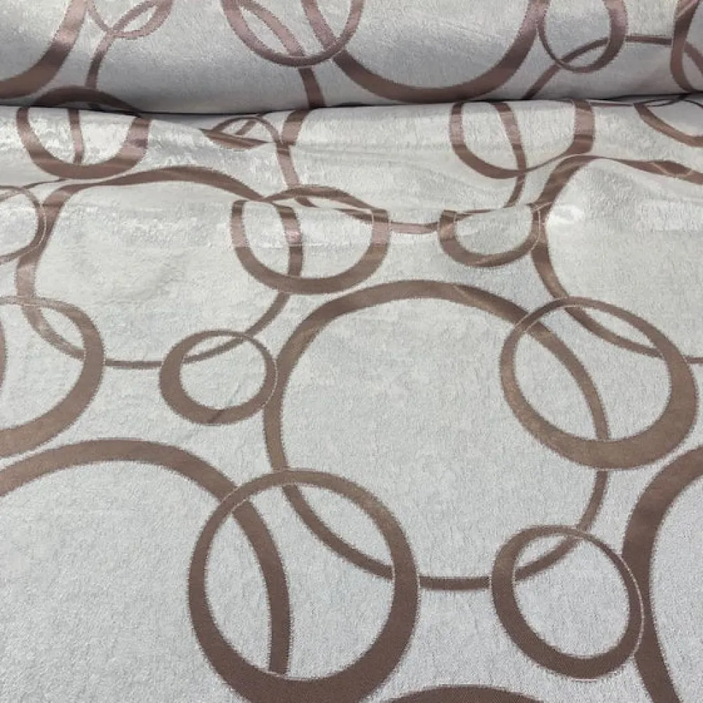 Cirque Jacquard (Reversible) Table Runner in Dusty Rose