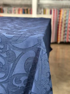 Classic Jacquard Table Linen in Navy