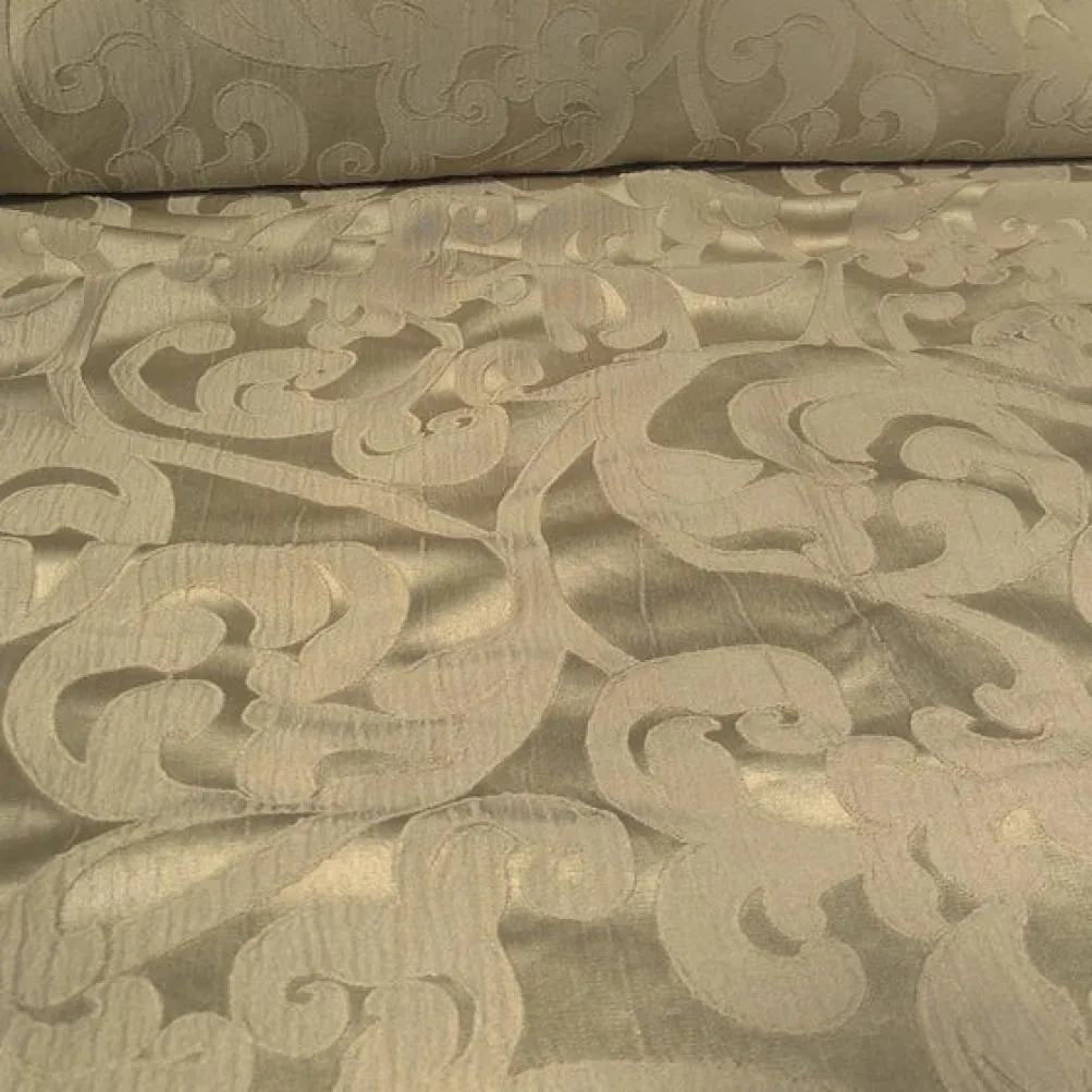 Classic Jacquard Table Runner in Taupe