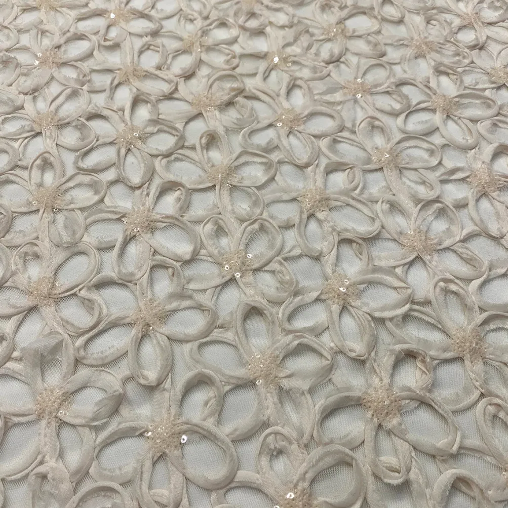 Daisy Sequins Table Linen in Ivory
