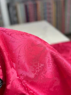 Damask Poly Table Linen in Fuchsia 1225