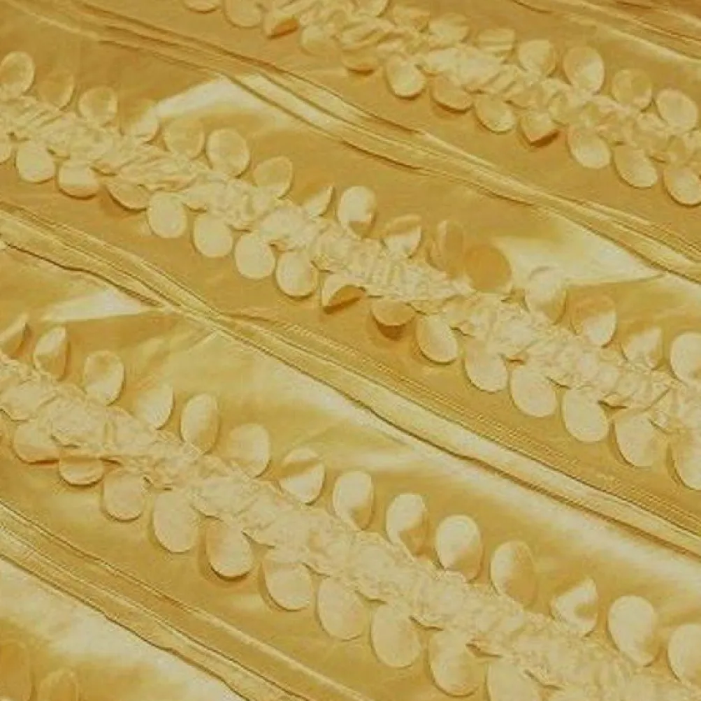 Diagonal Taffeta Table Linen in Gold