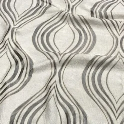 Eclipse Jacquard (Reversible) Table Linen in Silver