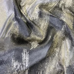 Element Jacquard Table Runner in Grey and Gold