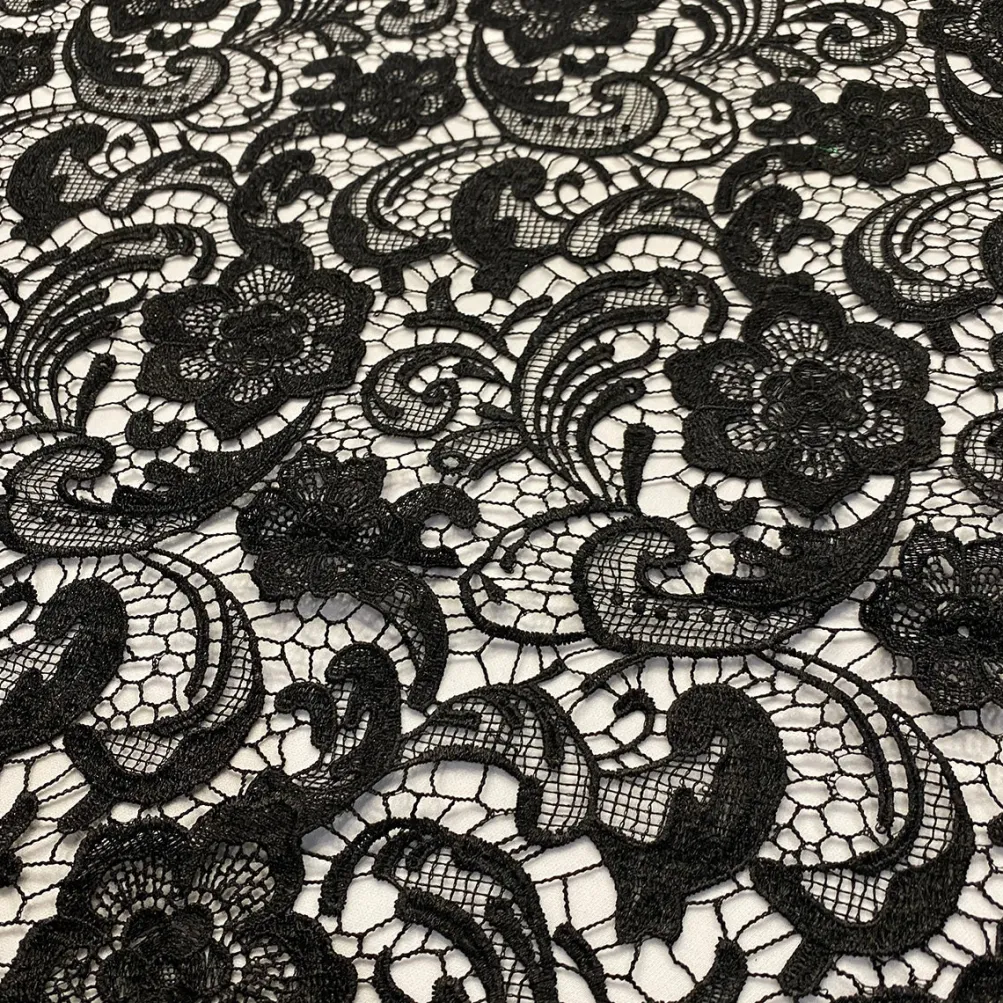 English Lace (w/ Poly Lining) Table Napkin in Black