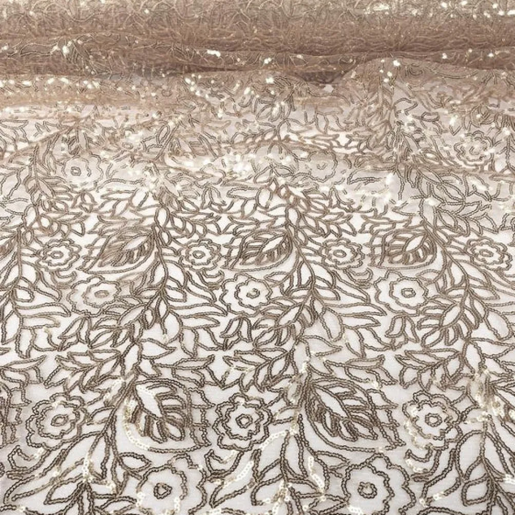 Fiori Leaf Sequins Table Runner in Champagne