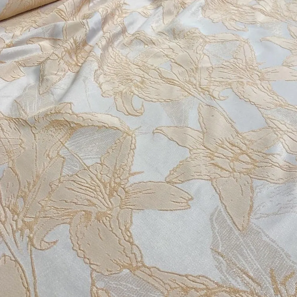 Floral Reef Jacquard Table Linen in Champagne
