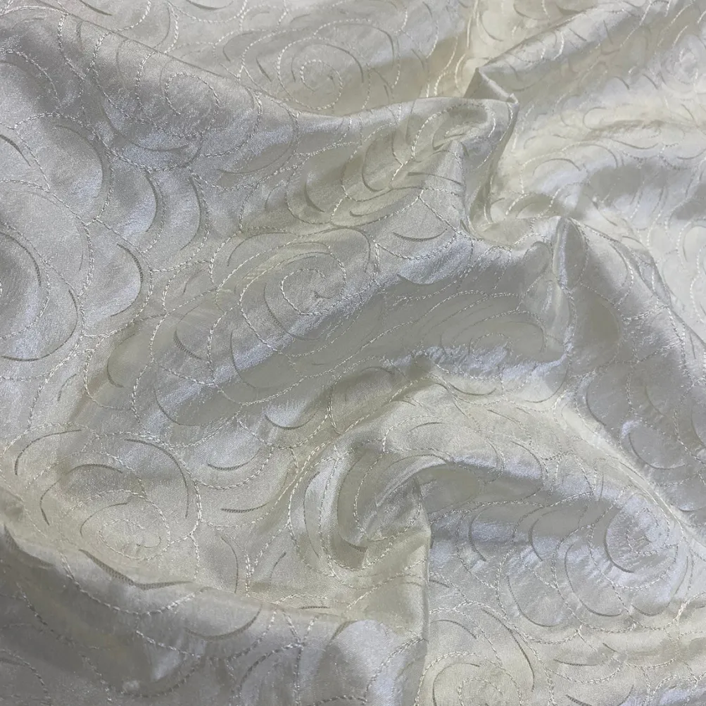 Flora Rose Table Runner in Ivory