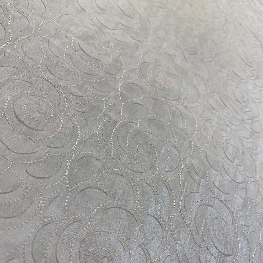 Flora Rose Table Runner in Ivory