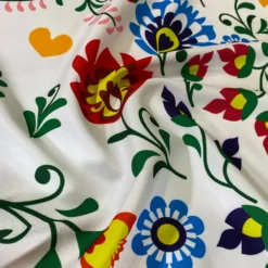 Flower Hoop (Poly Print) Table Linen