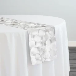 Funzie (Circle Hanging) Taffeta Table Runner in White