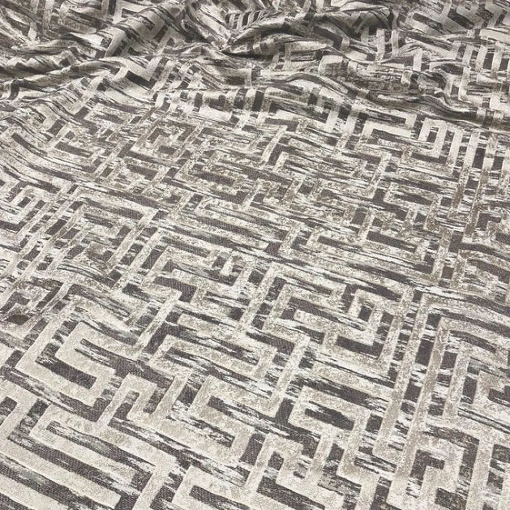 Gio Jacquard Table Linen in Grey