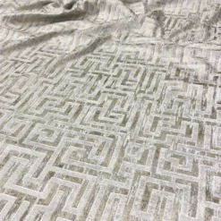 Gio Jacquard Table Linen in Ivory