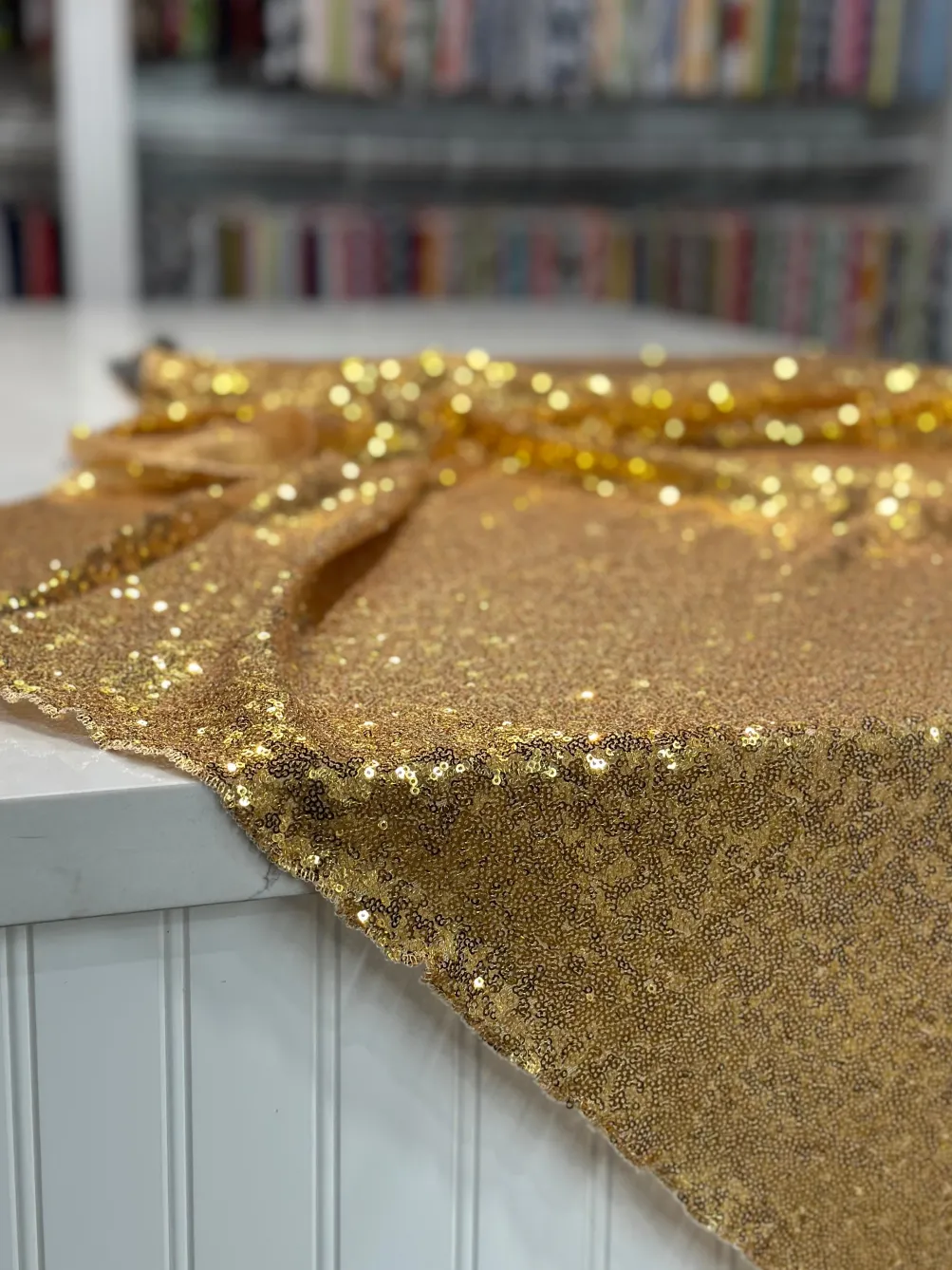 Glitz Sequins Table Linen in Gold 24K