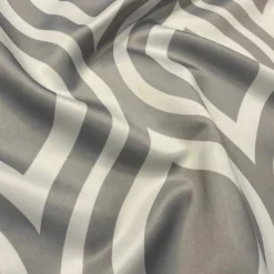 Groovy Print (Lamour) Table Linen in Silver