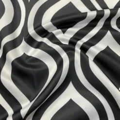 Groovy Print (Lamour) Table Linen in Black