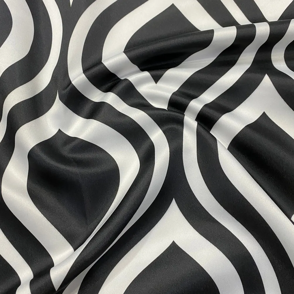 Groovy Print (Lamour) Table Napkin in Black