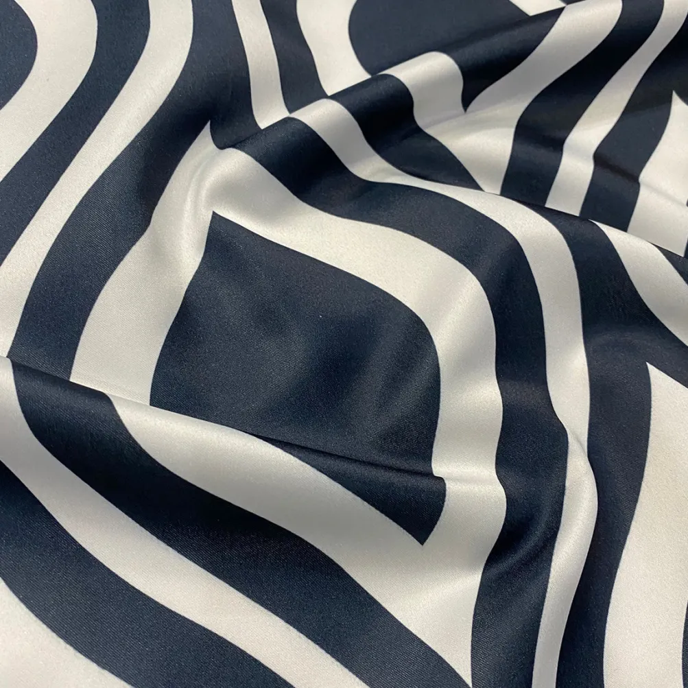 Groovy Print (Lamour) Table Napkin in Navy