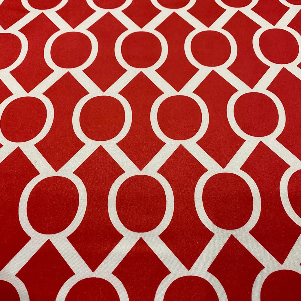 Halo Print (Lamour) Table Runner in Red