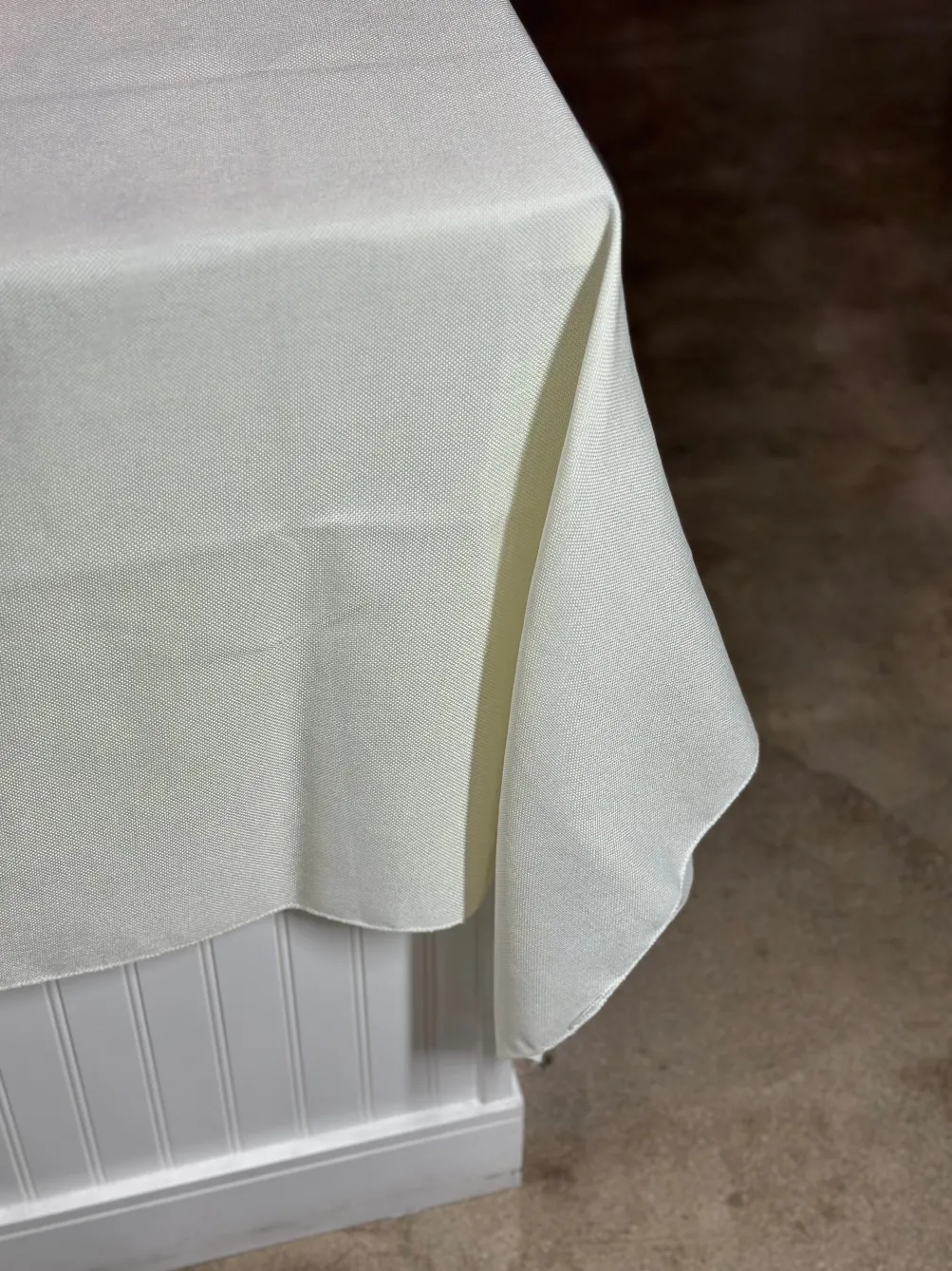Imitation Burlap Table Linen in Ivory