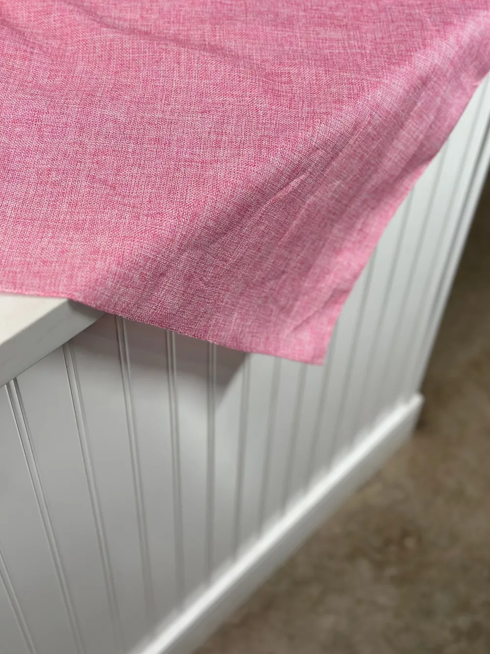 Imitation Burlap Table Linen in Pink