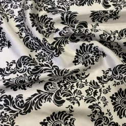 Lamour Prints Table Runner in Damask