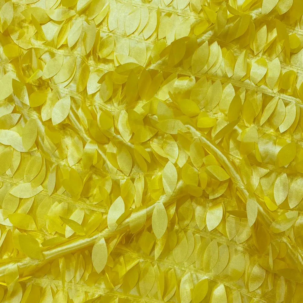 Leaf Hanging Taffeta Table Linen in Yellow