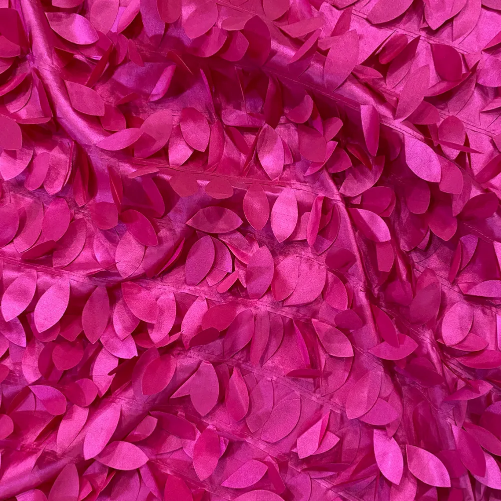 Leaf Hanging Taffeta Table Linen in Fuchsia