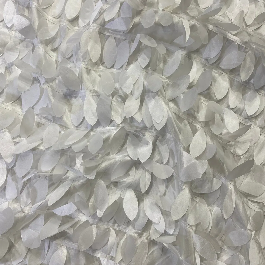 Leaf Hanging Taffeta Table Linen in White