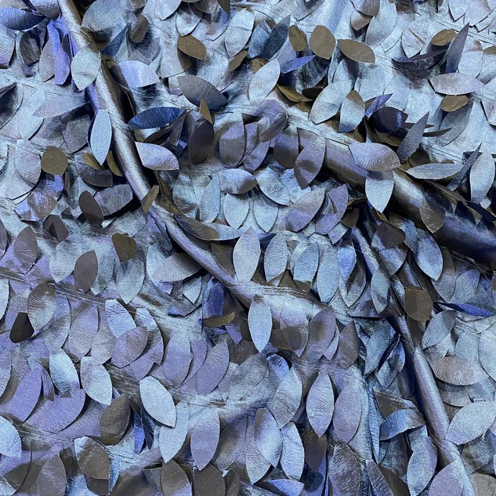 Leaf Hanging Taffeta Table Runner in Navy