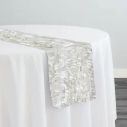 Leaf Hanging Taffeta Table Runner in Ivory
