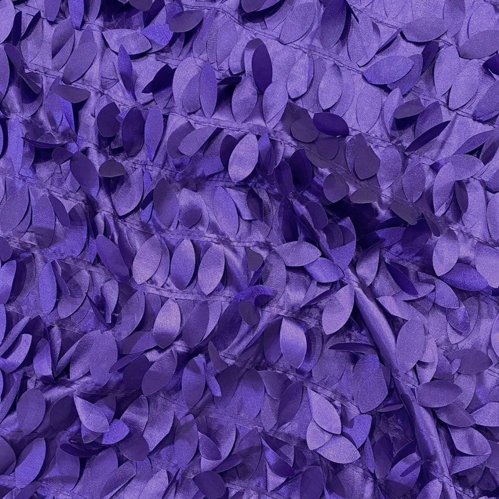 Leaf Hanging Taffeta Table Runner in Purple