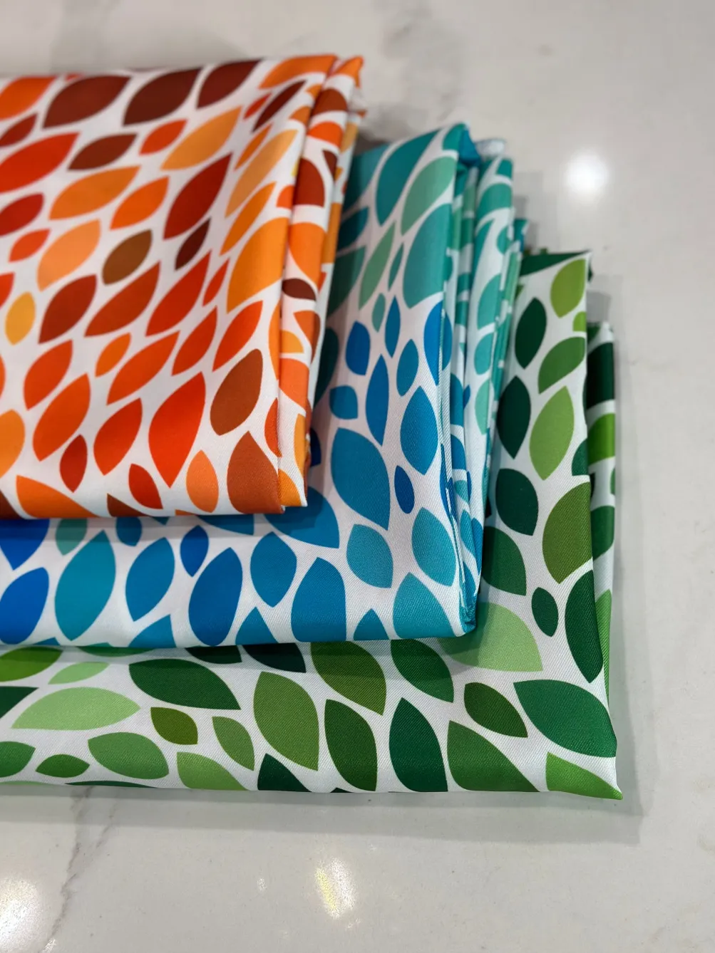 Locus Leaf (Poly Print) Table Linen in Blue