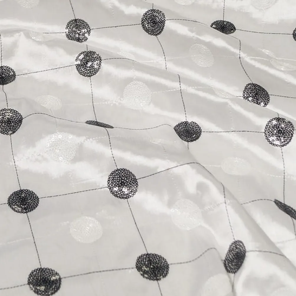 Luna Sequins Taffeta Table Linen in Black on White