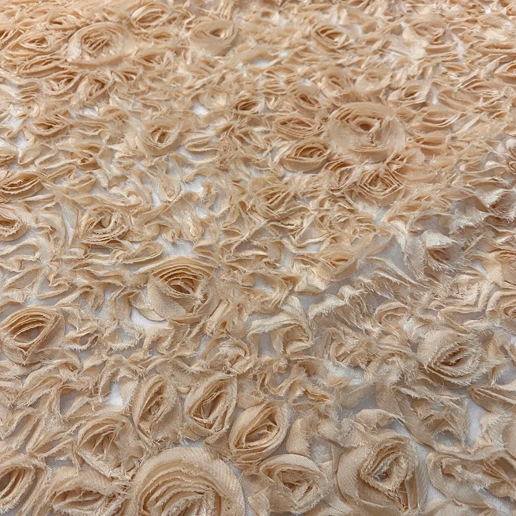 Lush Chiffon Table Runner in Champagne