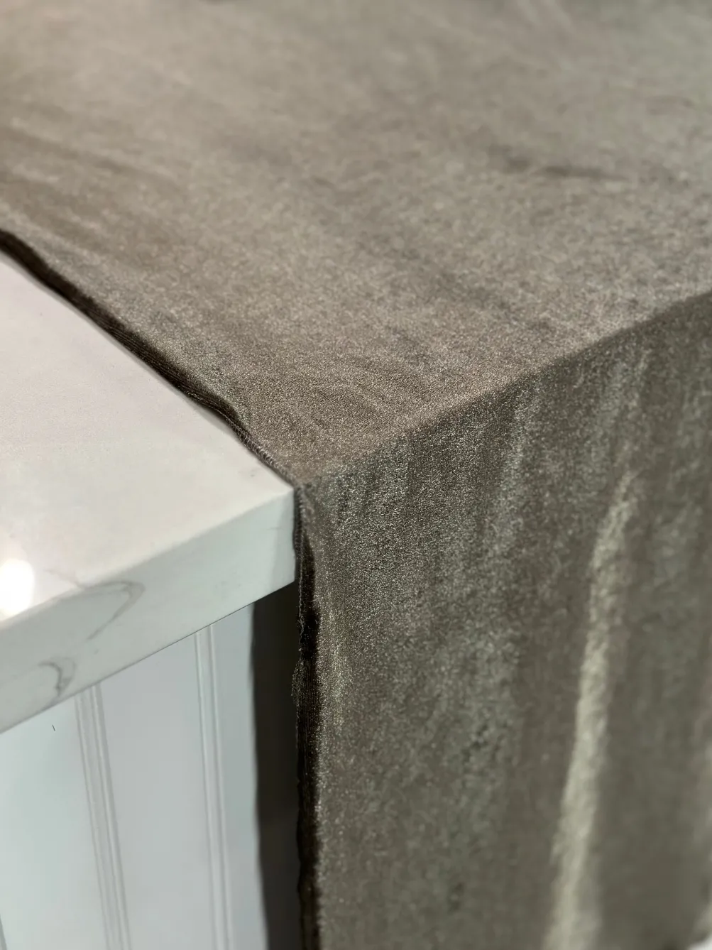 Lush Velvet Table Linen in Grey