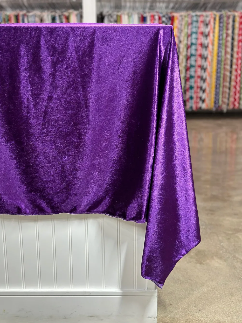 Lush Velvet Table Linen in Purple
